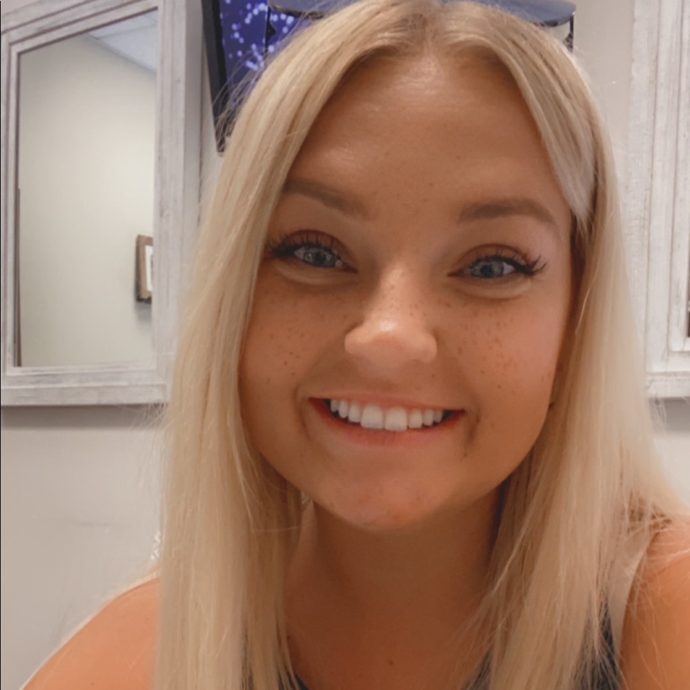 Meet your Posher, Macy